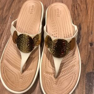 Crocs Flip flops.. worn only once. Cute !!